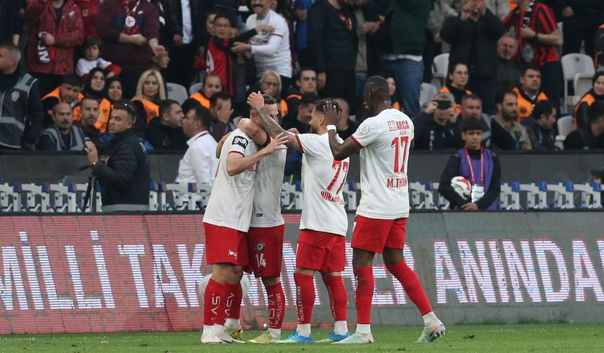 Konya’da Destan Yazdılar: Çorum FK Süper Lig’e Yükseldi