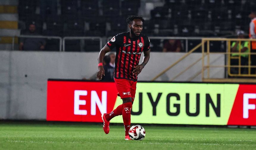Şampiyonluk Günü Gelen Acı Haber: Çorum FK’lı Futbolcu Babasını Kaybetti