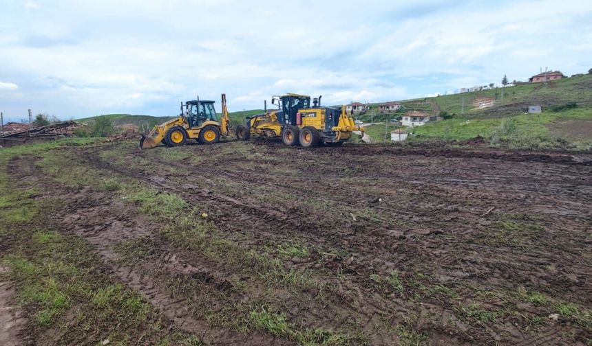 Oyaca Köyü’nde Fırtına Yaraları Sarılıyor