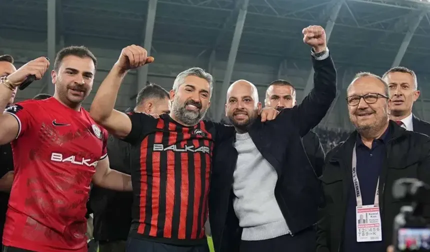 Futbolculara Son Mesajı Savaş Balçık Vermiş! Süper Lig Öncesi Soyunma Odasında Neler Yaşandı?