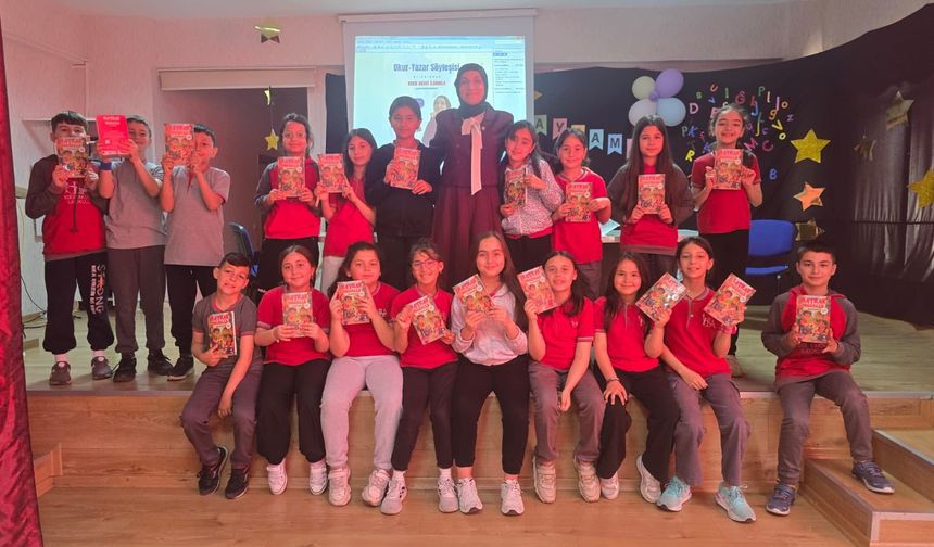 Öğrenciler Kitapların Dünyasını Yazarından Dinledi