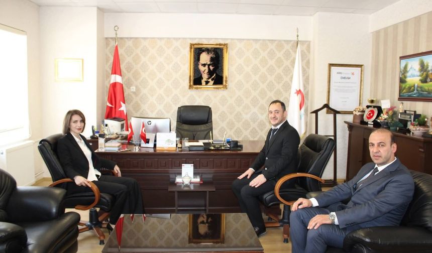 Kaymakam Nayman'dan Yeni Başhekime Hayırlı Olsun Ziyareti