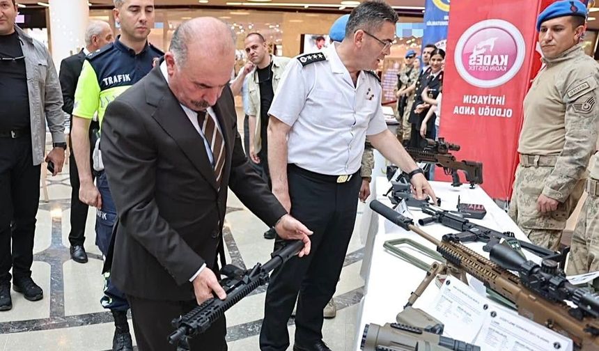 Vali Çalgan’dan Jandarma Standına Ziyaret