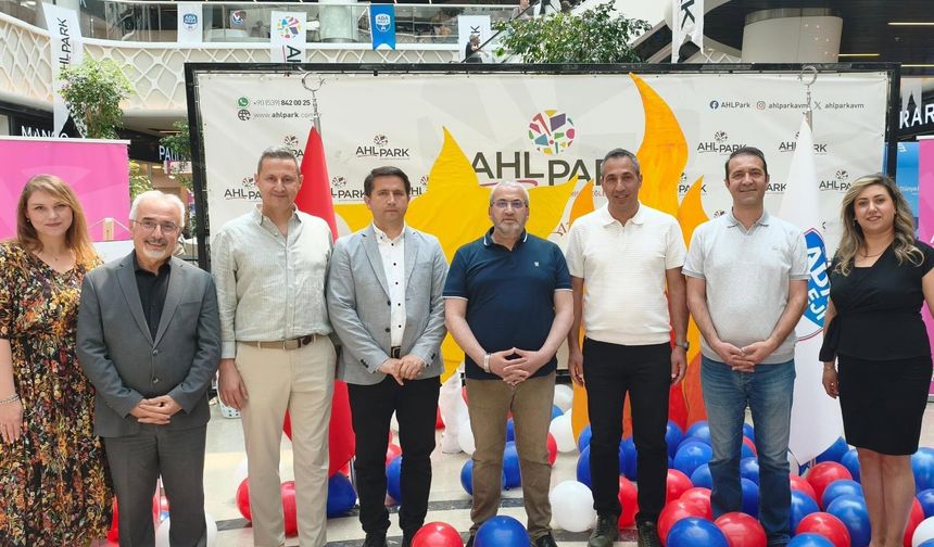Meksika Temalı Resim Sergisi Açıldı