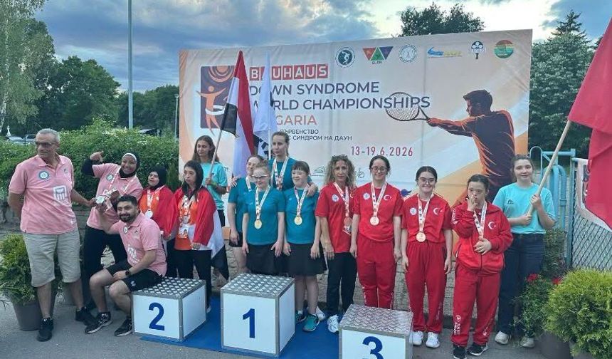 Çorum Belediyesi Sporcusu Merve Peker'den Dünya Üçüncülüğü
