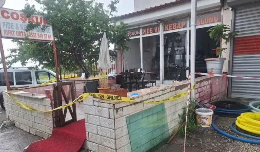 Çorumlu Seyyar Satıcı Dehşet Saçtı: 2 Kişiyi Yaralayıp Canına Kıydı