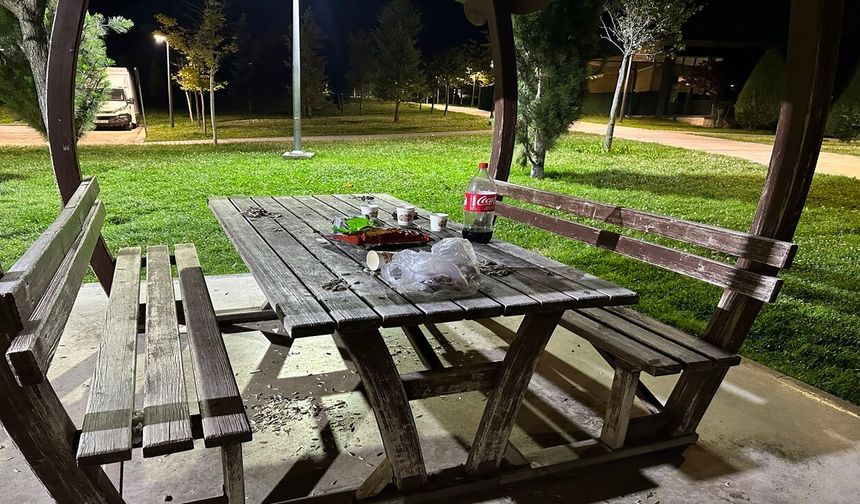 Tepki Çeken Görüntü, Ortak Yaşam Alanı Çöplüğe Çevrildi