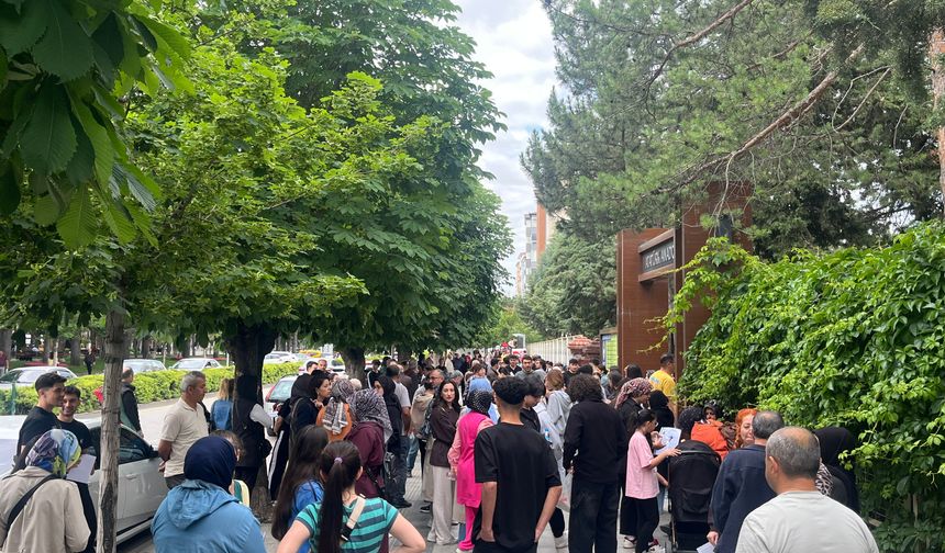 YKS Heyecanı Başladı, Çorum’da Binlerce Öğrenci Ter Dökecek