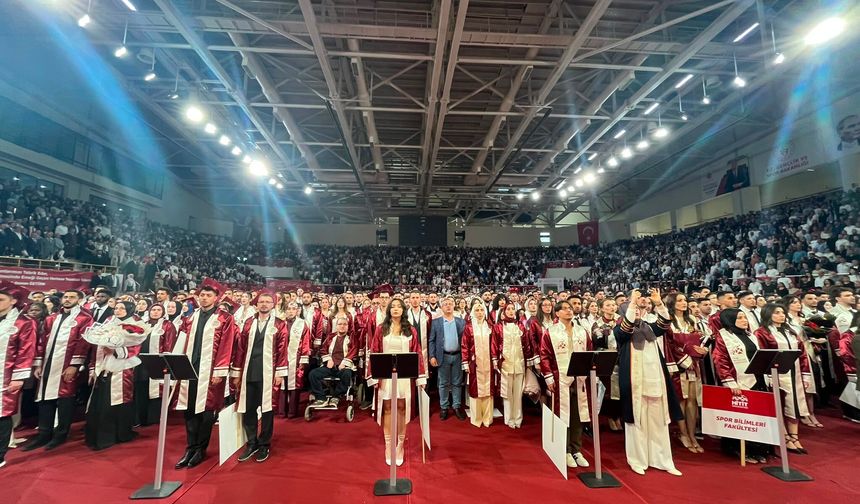 Hitit Üniversitesi Mezunlarını Uğurladı