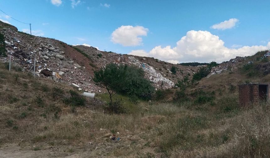 Hafriyat Dökümü Vatandaşları İsyan Ettirdi