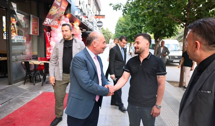 Vali Çalgan'dan Gazi Caddesi'nde Esnaf Ziyareti