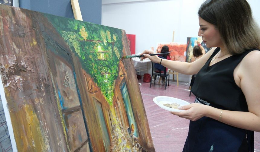 Türkiye Ve 5 Ülkeden Gelen 34 Ressam Çorum'u Resmedecek