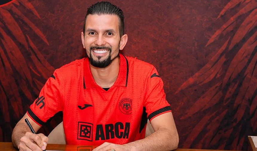 Arca Çorum FK'dan Kaleye Güçlü Takviye! Marcos Felıpe İmzayı Attı