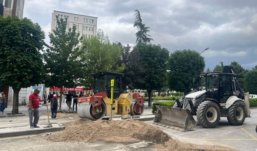 Gazi Caddesi'nde Altyapı Çalışmaları Devam Ediyor