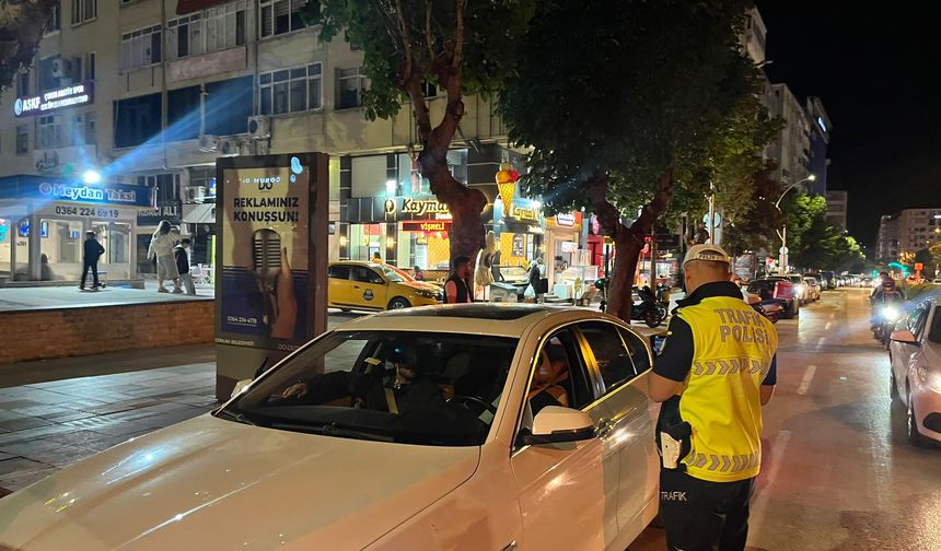 Çorum Polisinden Sıkı Denetim! 611 Bin Liralık Ceza Kesildi