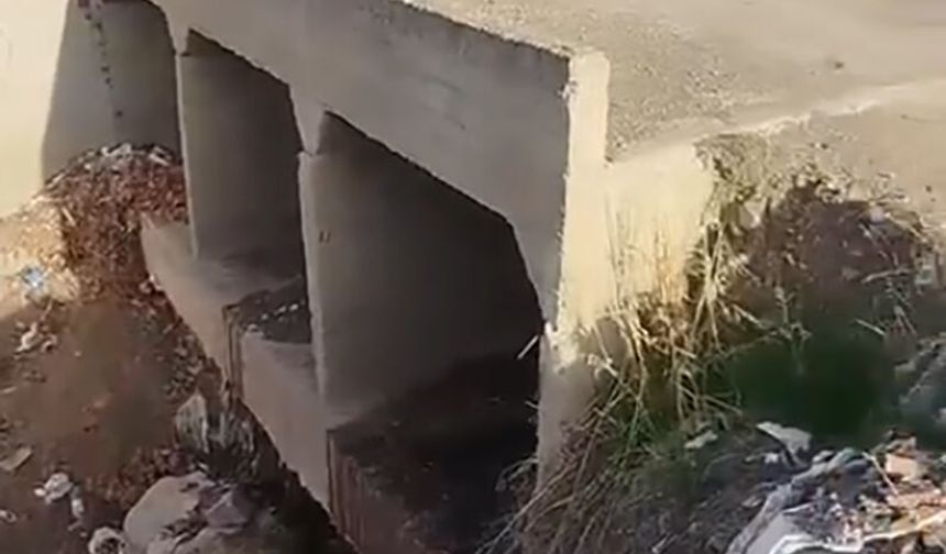 İlçede Çağdışı Manzara! Lağım Suları Dereye Veriliyor
