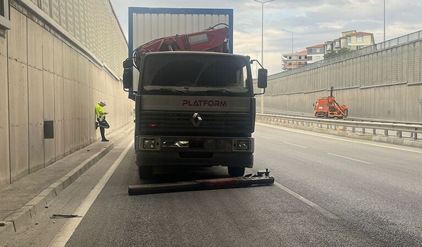 Kamyondan Düşen Demir Parça Öldürüyordu