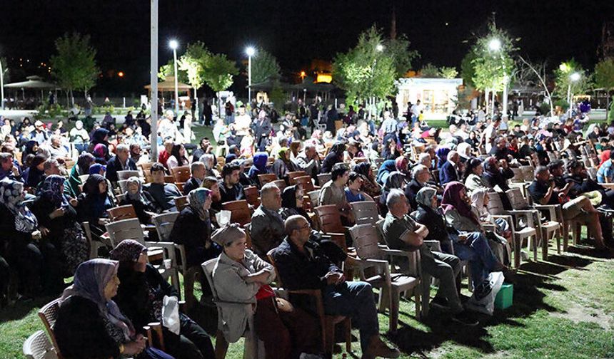 Osmancıklılar Açık Hava Sinemasını Sevdi
