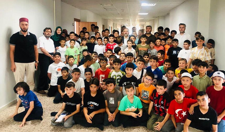 Müftü Şahin, Hafız Adaylarını Ziyaret Etti