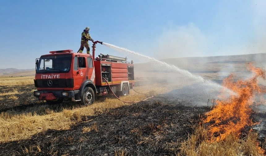 Çorum’da Anız Yangını 100 Dönüm Alanı Küle Çevirdi