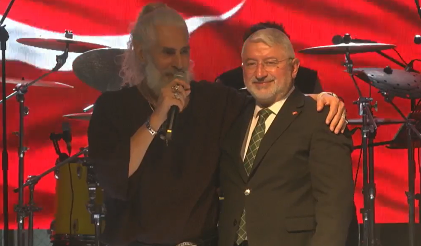 Başkandan Bomba Çıkış: “Milletvekilliğine Asla; Başkanlığa Devam, Bizi Yakma”