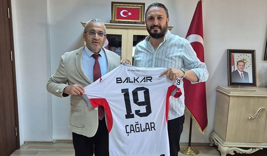 Özdilli'den Çağlara Forma