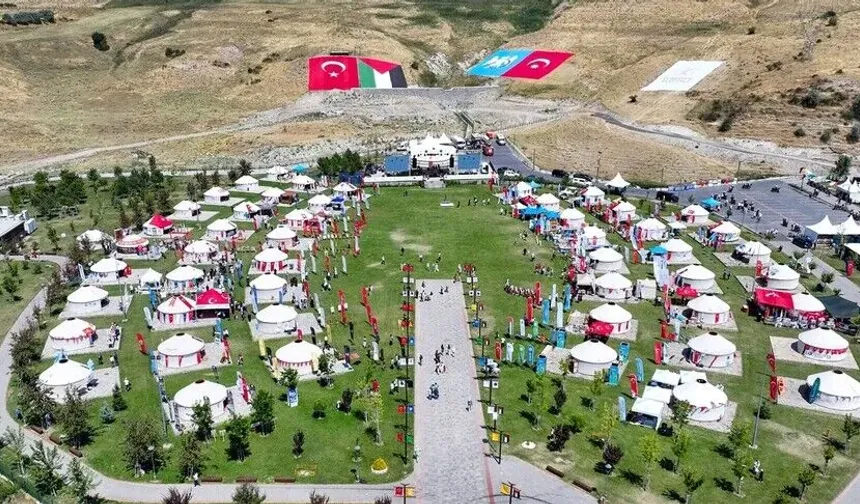 Ahlat'ta Malazgirt Zaferi'nin 955. Yıl Dönümü Etkinlikleri Sürüyor