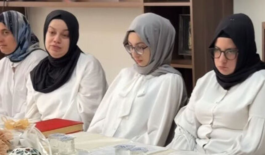 Yüzlerde Tebessüm, Dillerde Kur’an