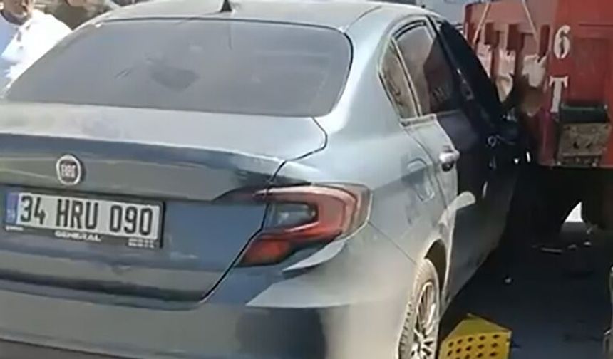 Dönmek İsterken Römorka Çarptı