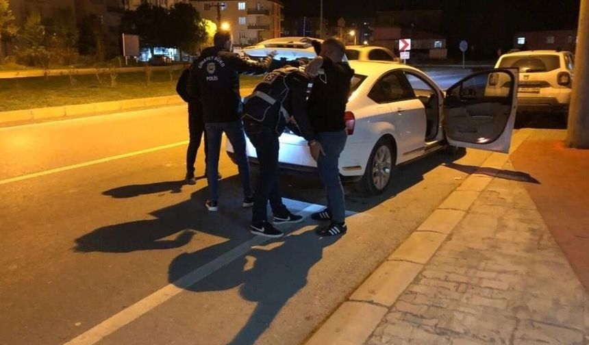 Mahkemelerin Aradığı 19 Kişi Yakalandı