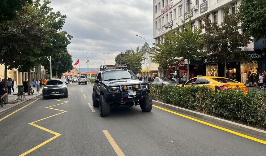 Zafer Bayramı Öncesi Off-Road Korteji Renkli Görüntüler Oluşturdu