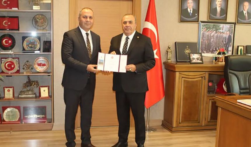 MHP İl Başkanı Çıplak, Kayrıcı’yı İl Kongresine Davet Etti