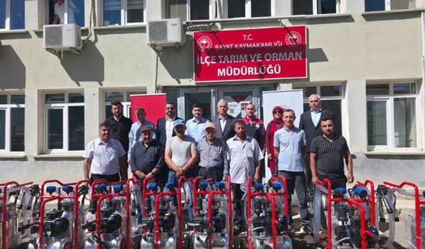 Bayat’ta Küçük Aile İşletmelerine Süt Sağım Makinesi Desteği