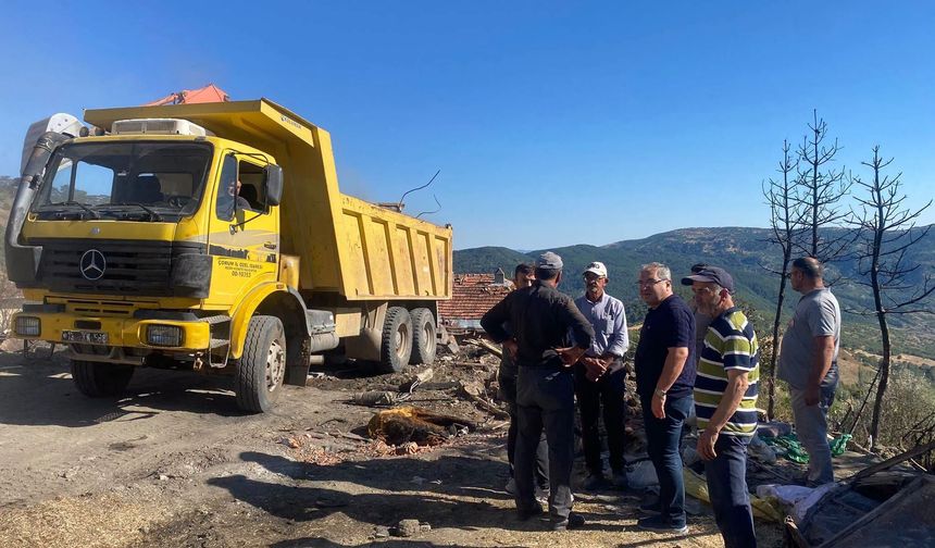 Başkan Ünlü Yangınzedeleri Ziyaret Etti