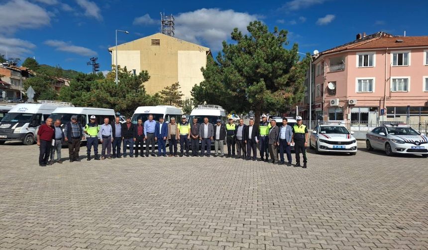 Bayat’ta servis şoförlerine trafik tedbirleri anlatıldı