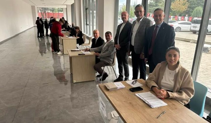 Yeni Parti’de önseçim heyecanı