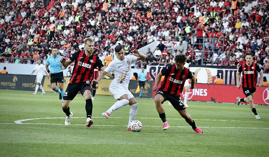 Arca Çorum FK: 3 - Eyüpspor: 0