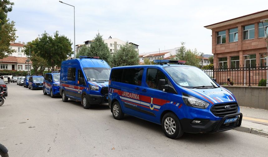 Çorum’da Şok Operasyon: 8 Kişi Tutuklandı