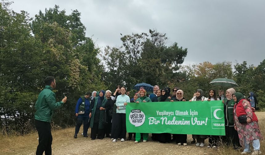 Yeşilay Çorum Şubesi Yeşilgöl'de Doğa Yürüyüşü Düzenledi