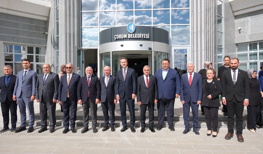 Bakan Alparslan Bayraktar’dan Çorum Belediyesi’ne Ziyaret