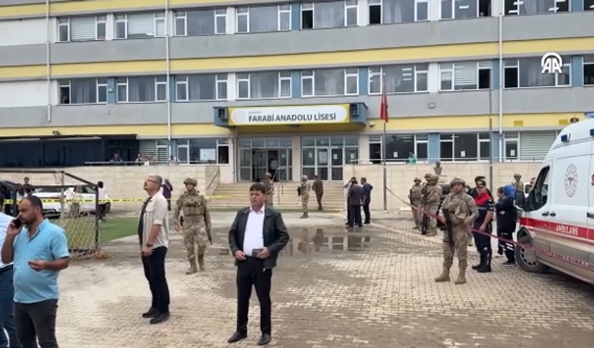 Okul bahçesinde silahlı saldırı! Öğretmen hayatını kaybetti
