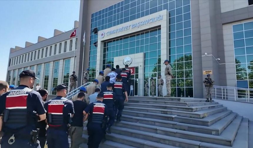 DEAŞ’a finans sağladığı iddiası ile 83 şüpheli yakalandı