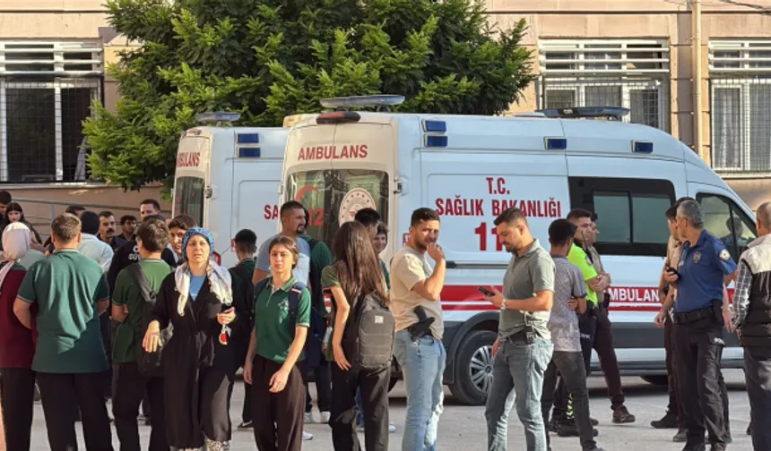 Yine Okula Silahlı Saldırı, Yaralı Öğrenciler Var