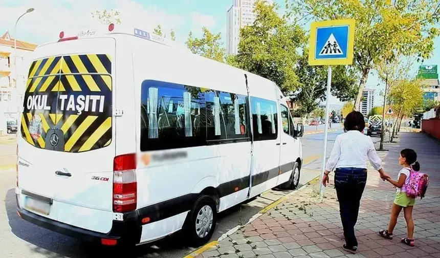 Motorin Zammı Servisleri Vurdu! Aileler Fiyatlara Tepkili, Odada Sessizlik Hâkim