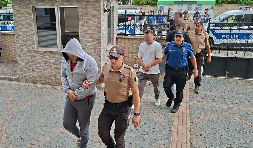 Polisin Denetim Yerlerini Paylaştılar! 11 Gözaltı