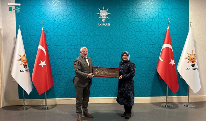 Başkan Aşgın, Prof. Dr. Hülya Terzioğlu'na hayırlı olsun ziyaretinde bulundu
