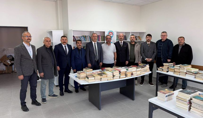 Devlet Bahçeli Ortaokuluna kütüphane kurulacak