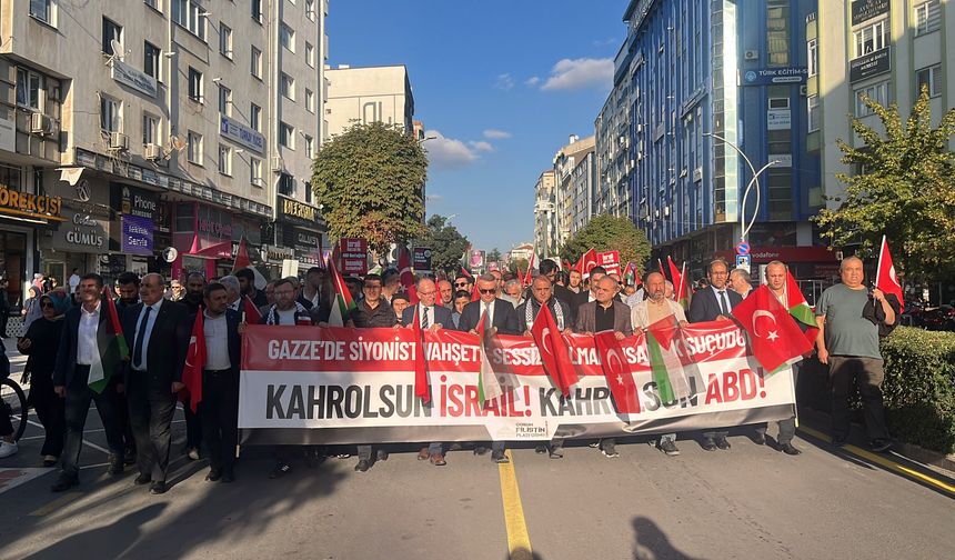 Çorum’da Gazze’deki soykırıma tepki: “Sessiz kalmak insanlık suçudur”