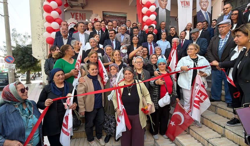 Yeni Parti Mecitözü İlçe Başkanlığı’nın yeni hizmet binası açıldı