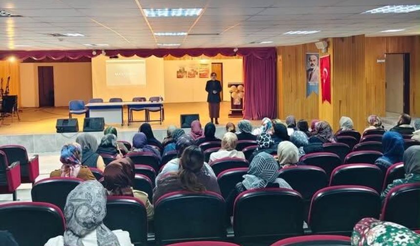 Velilere Yönelik “Aile İçi İletişim” Eğitimi Gerçekleştirildi